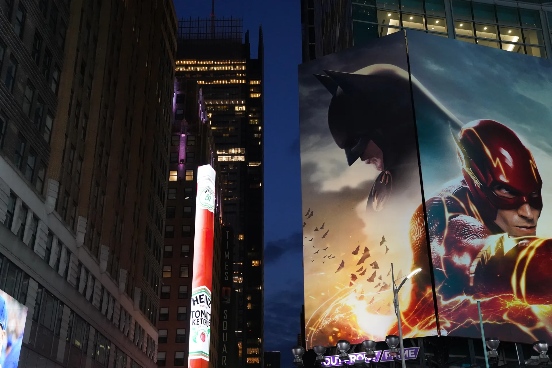 Govind Kavaturi photography - Times Square billboards at night